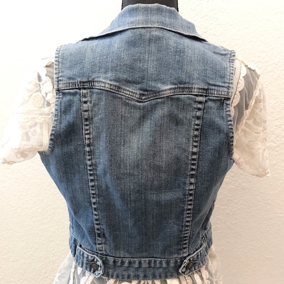 Gently Used I Love Hs1 Cropped Denim Vest - Picture 5 of 8